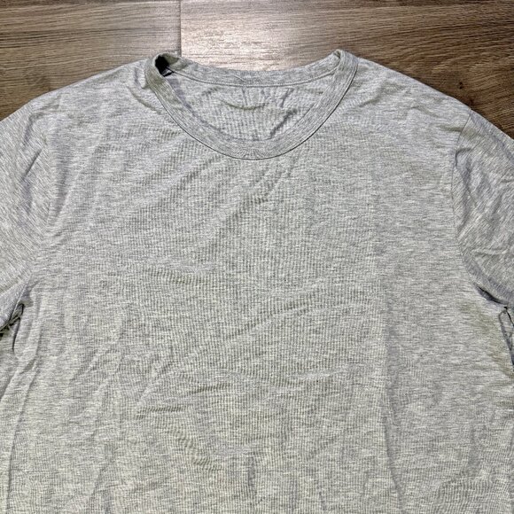 Lululemon Men's 5 Year Basic Long Sleeve - Light Grey - Picture 3 of 6